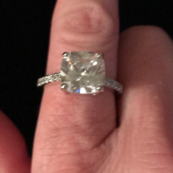 🛍 Sterling Silver 925 Princess Cut Gem Ring NWT - Picture 5 of 5